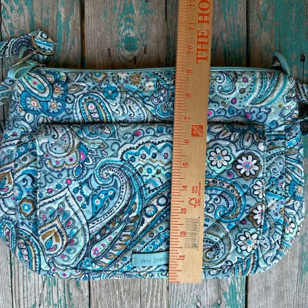 Vera Bradley Carson Shoulder Bag 13x9 Inch Daisy Dot Paisley Blue Pockets Zip